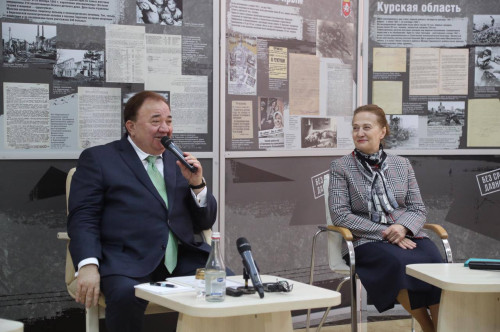 Глава республики Махмуд-Али Калиматов встретился сегодня со студентами ИнгГУ.
